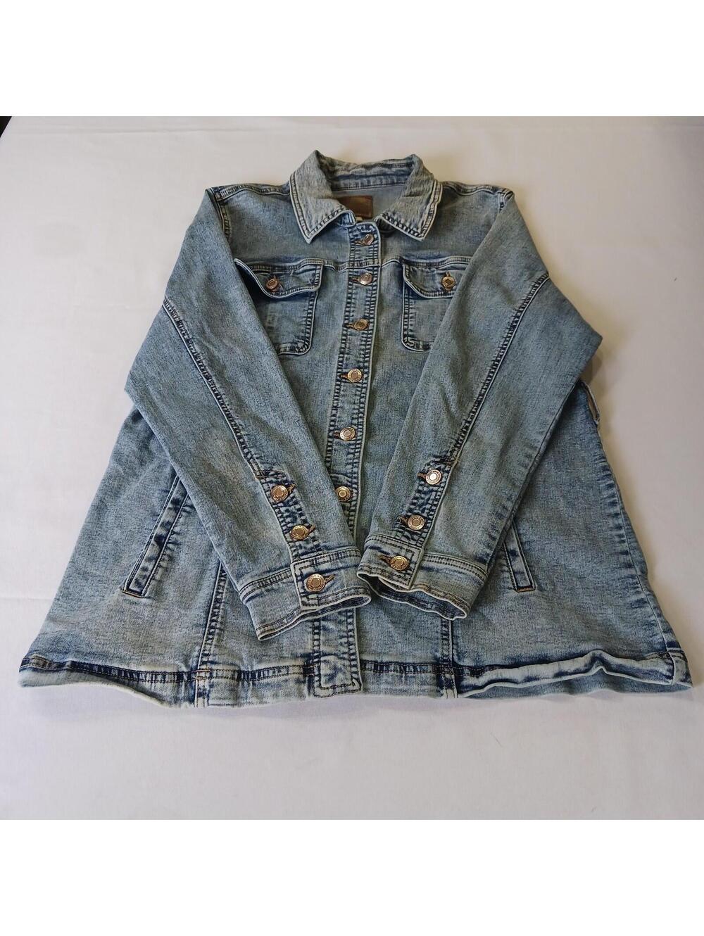 Maurices RN#51783 Women's Size XL Front Button Blue Denim Jacket Pockets